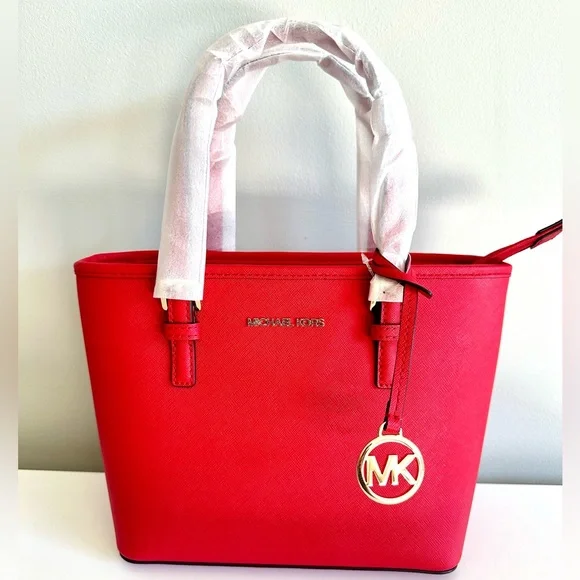 Michael Kors Jet Set Saffiano Leather Top-Zip Tote Bag
